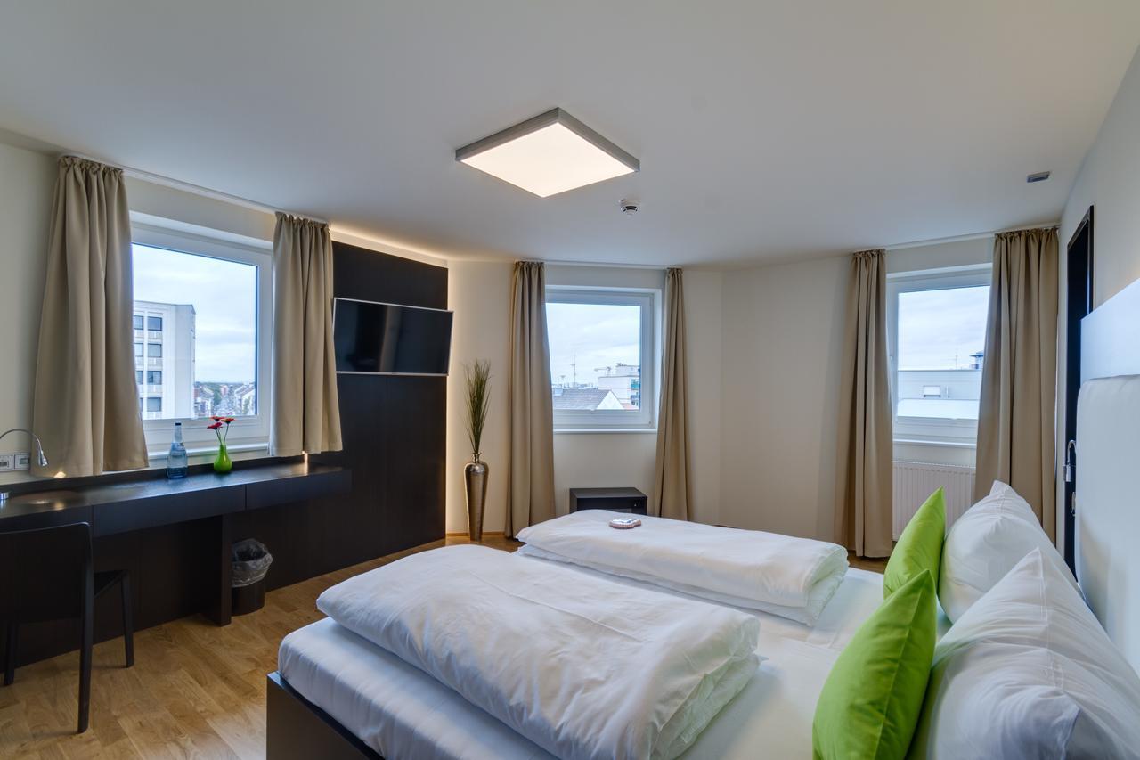 Sevendays Hotel Boardinghouse Mannheim Bagian luar foto